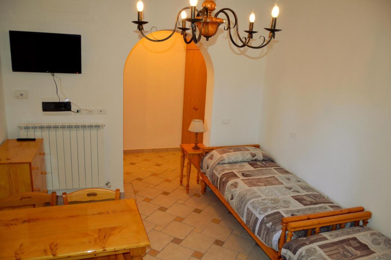Agriturismo Poggio Al Pino Montelupo Fiorentino Zewnętrze zdjęcie